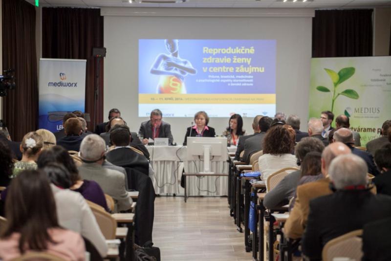 Záber z konferencie o reprodukčnom zdraví, Košice, apríl 2014
